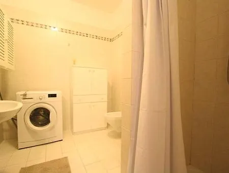 Condominio Montegoi Lägenhet Como
